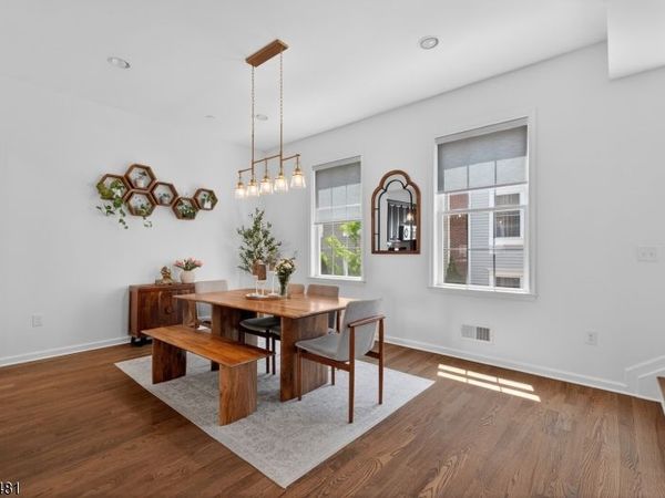 197 Roosevelt Dr, Wood-Ridge, NJ 07075
