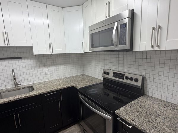 4061 NW 9th Avenue, Unit 204, Deerfield Beach, FL 33064