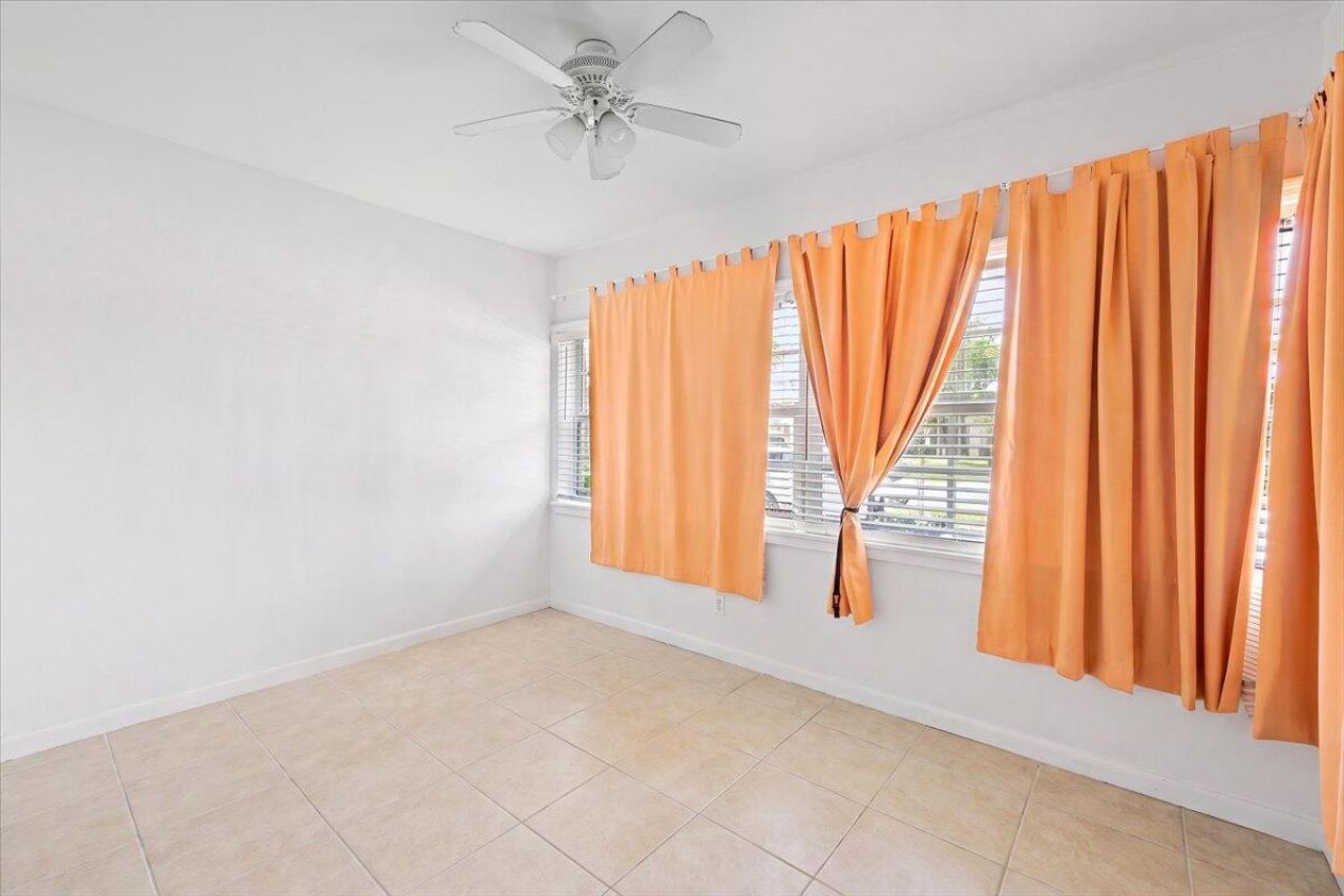 327 S Ocean Breeze, Unit 1, Lake Worth Beach, FL 33460 Photo