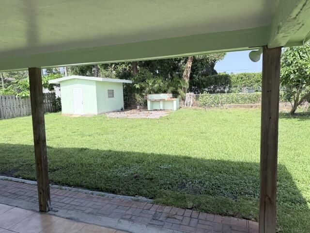 3612 S Seacrest Boulevard, Boynton Beach, FL 33435 Photo