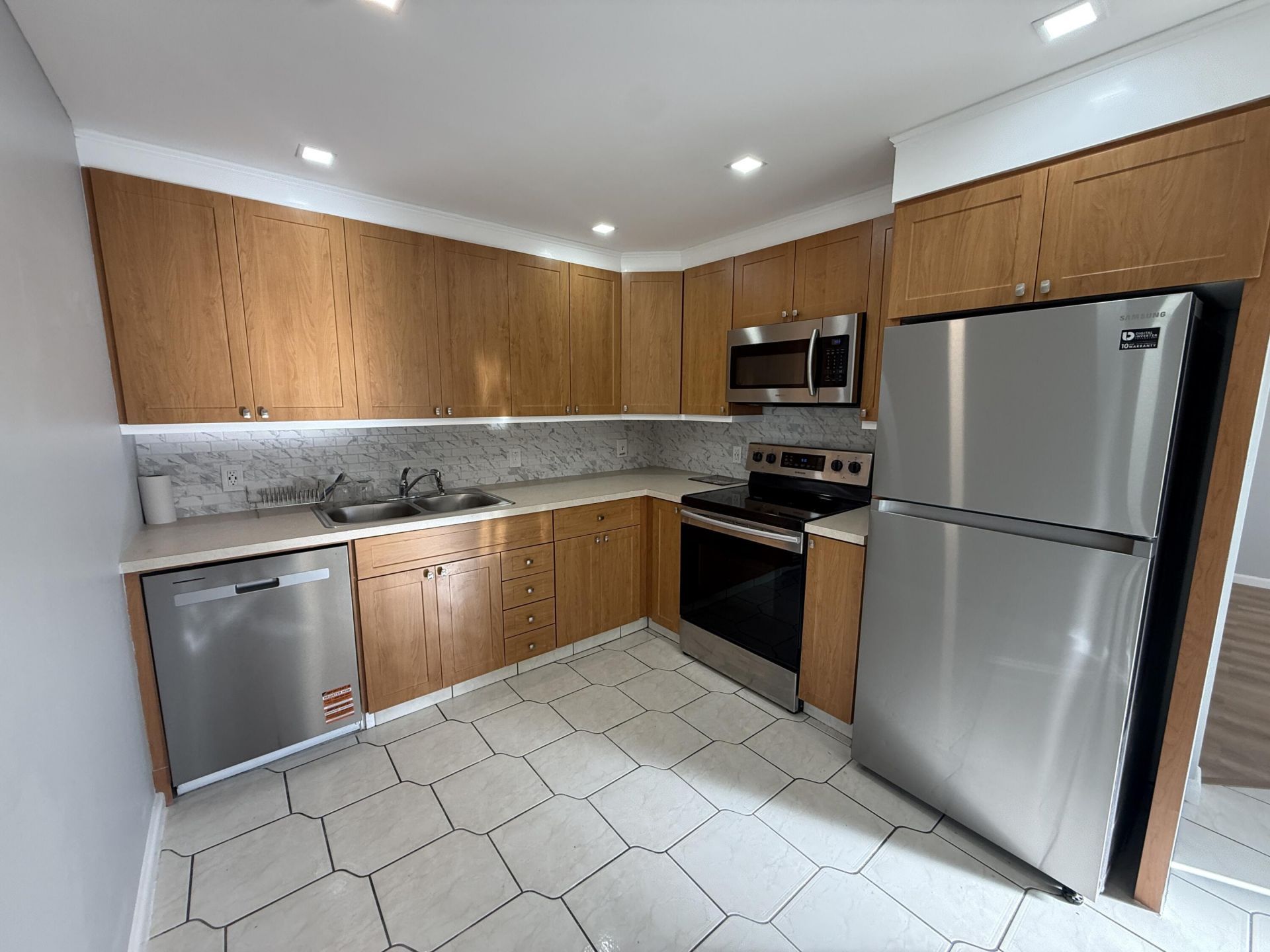 2017 Newcastle A, Unit 2017, Boca Raton, FL 33434 Photo