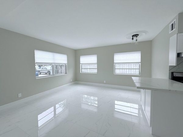 2725 Middle River Drive, Unit 7, Fort Lauderdale, FL 33306