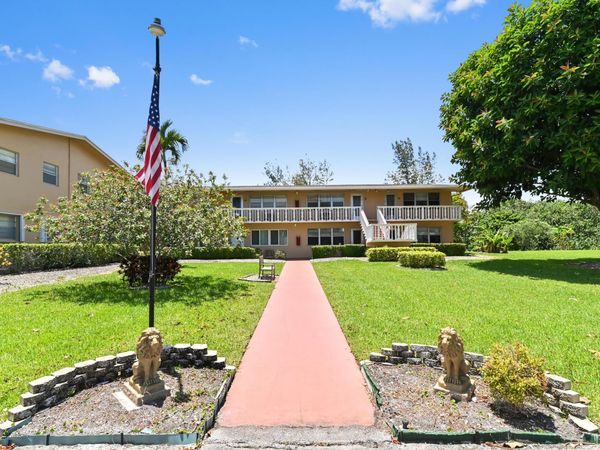 75 Camden Drive, Unit C, West Palm Beach, FL 33417