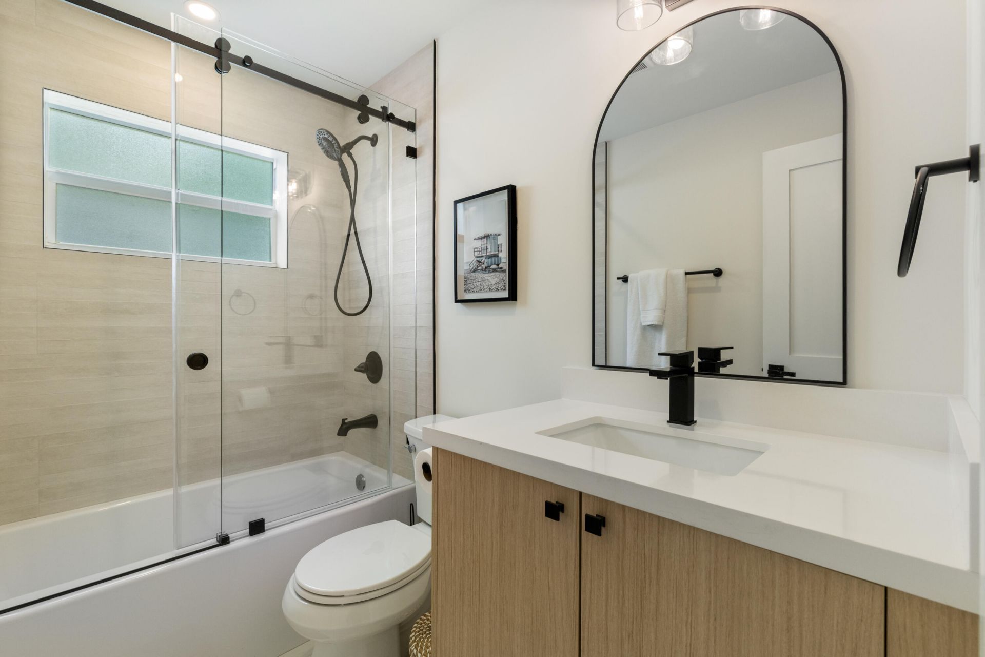 419 Golden Isles Drive, Unit 210, Hallandale Beach, FL 33009 Photo