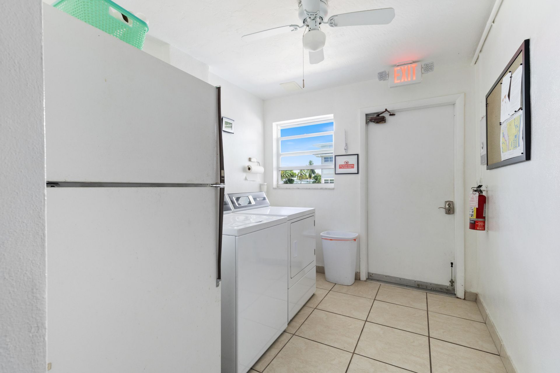 419 Golden Isles Drive, Unit 210, Hallandale Beach, FL 33009 Photo