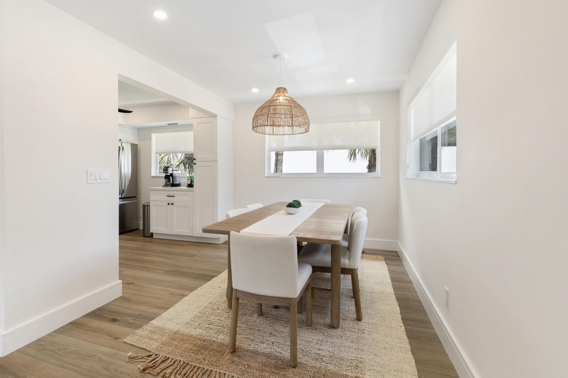 419 Golden Isles Drive, Unit 210, Hallandale Beach, FL 33009 Photo