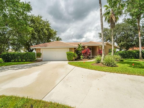 10884 Paso Fino Drive, Wellington, FL 33449