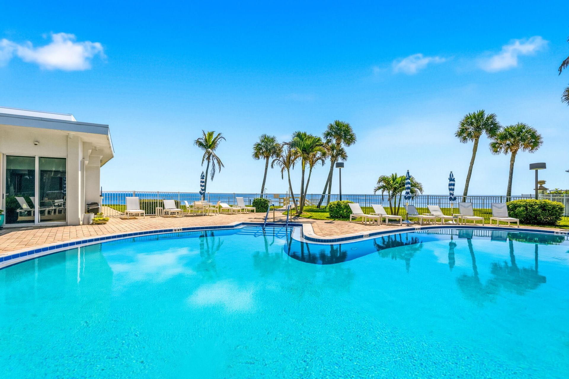3554 Ocean Drive, Vero Beach, FL 32963 Photo
