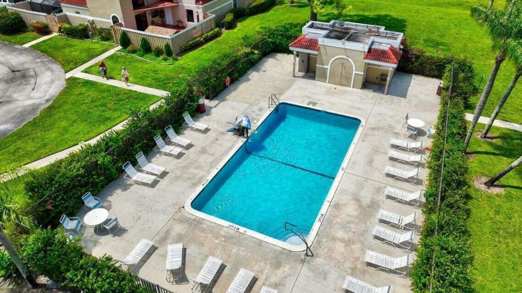 4310 Village Drive, Unit D, Delray Beach, FL 33445 Photo