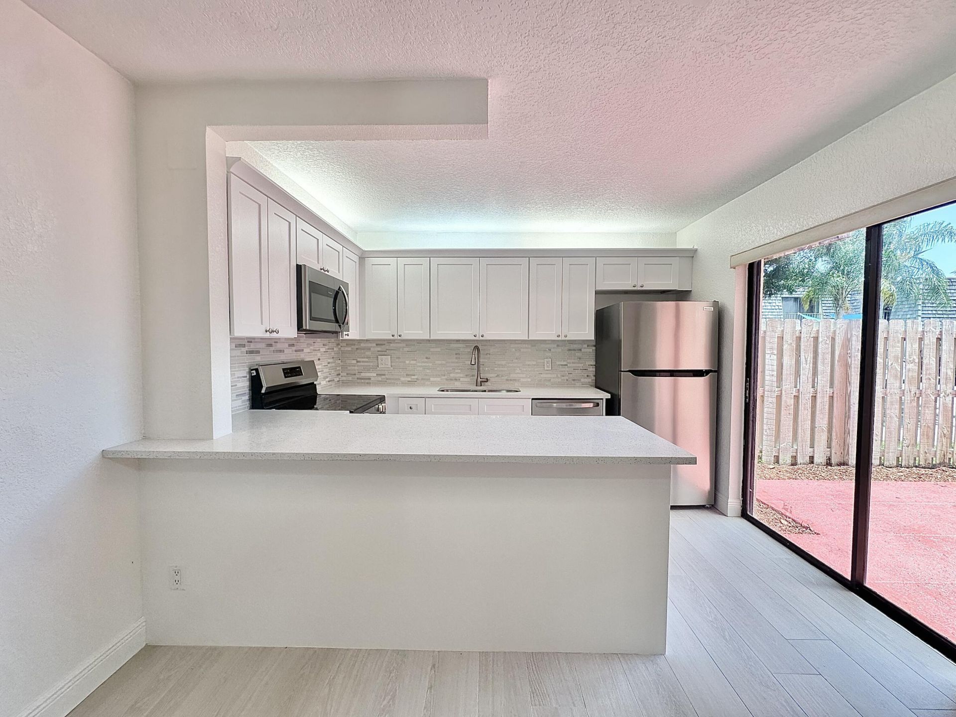 255 Lake Arbor Drive, Palm Springs, FL 33461 Photo