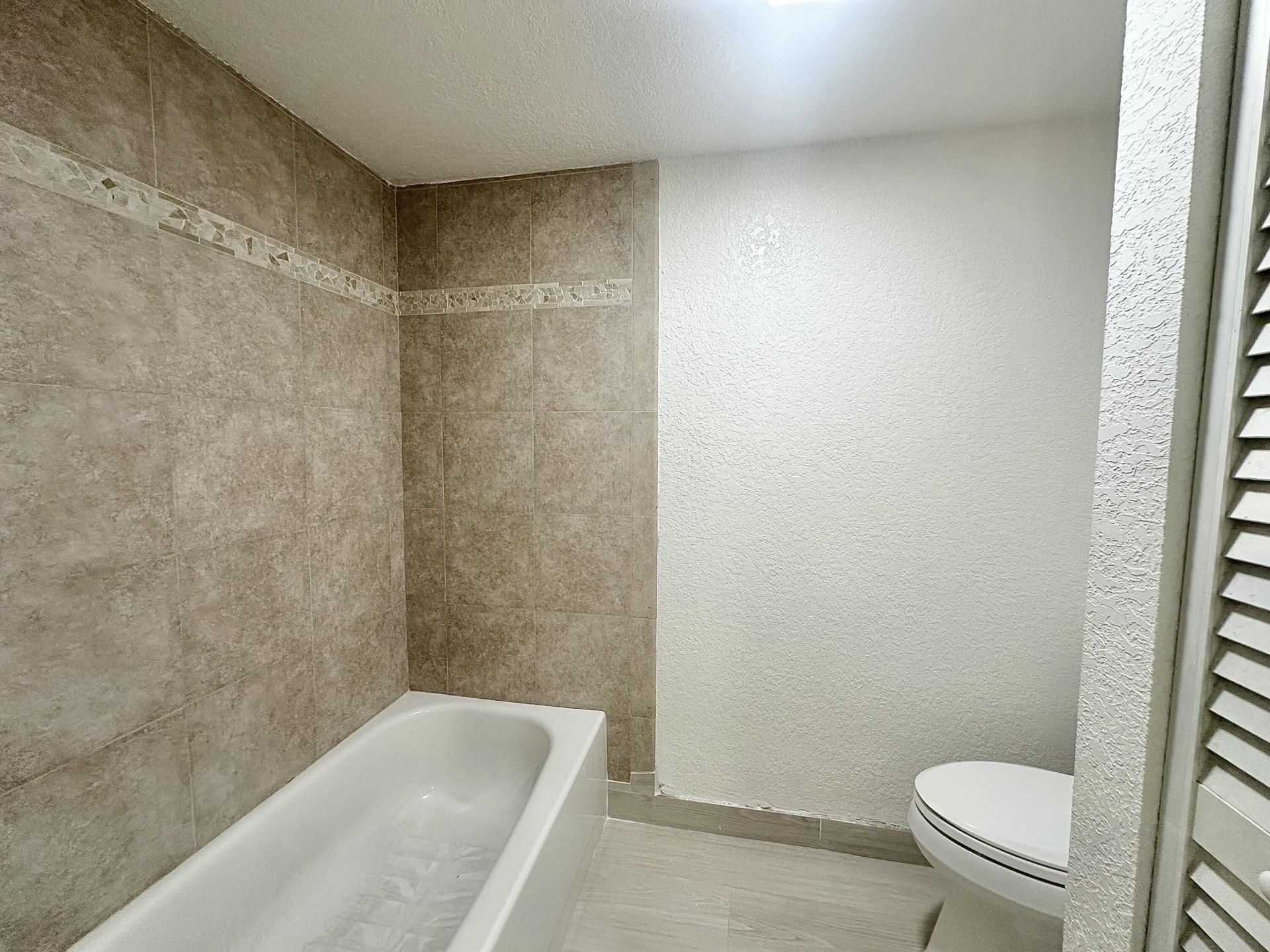 255 Lake Arbor Drive, Palm Springs, FL 33461 Photo