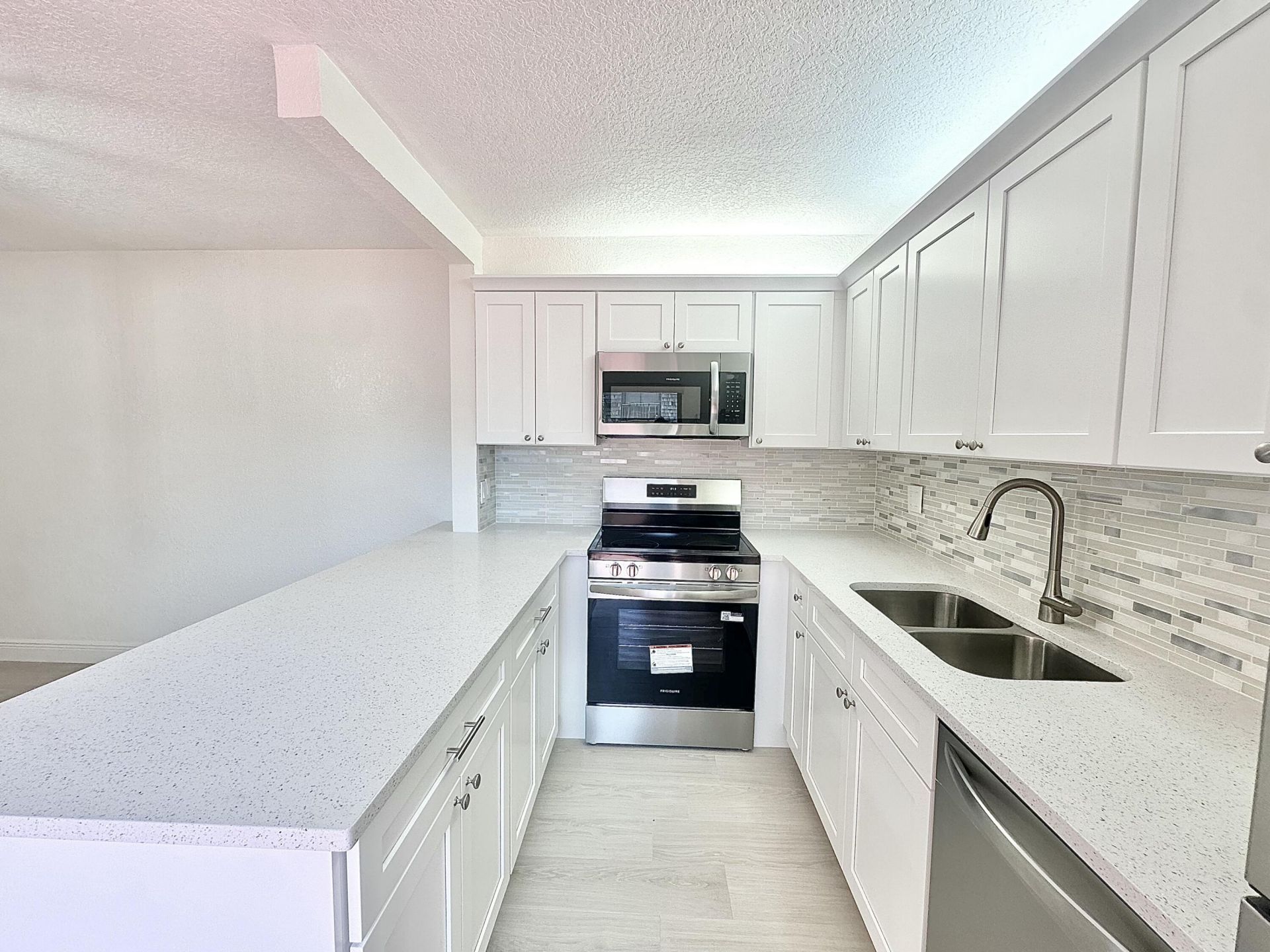 255 Lake Arbor Drive, Palm Springs, FL 33461 Photo