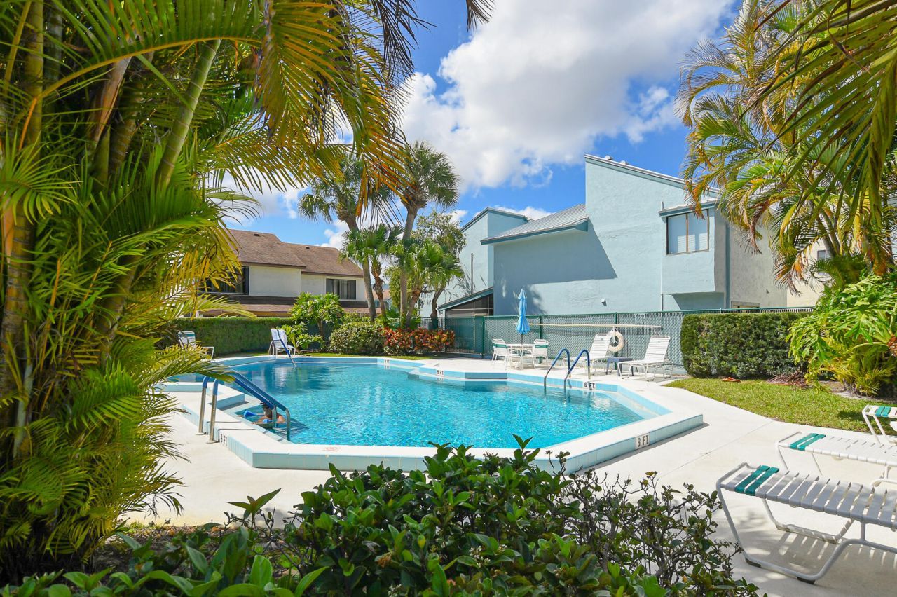 950 S Kanner Highway, Unit 905, Stuart, FL 34994 Photo