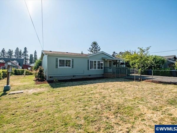 6647 Quarry Av NE, Silverton, OR 97381