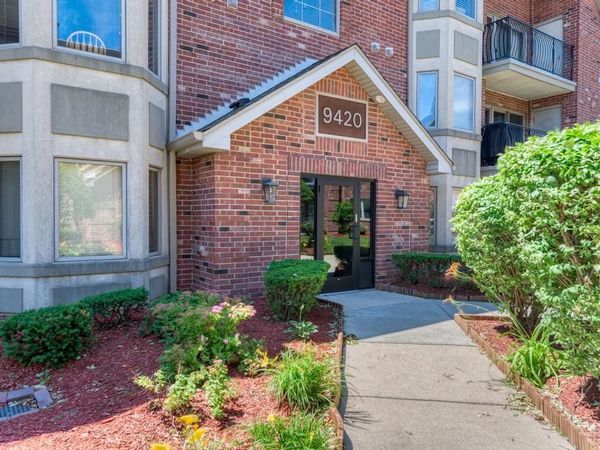 9420 S Melvina Avenue , Unit 2NW, Oak Lawn, IL 60453