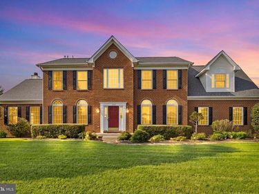 12025 LINDSEY CORNER LANE , LOVETTSVILLE, VA 20180