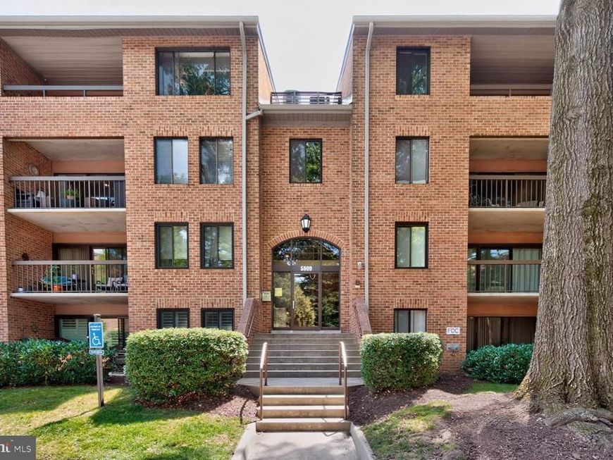 5809 Edson Lane , Unit 103, North Bethesda, MD 20852 Main Photo