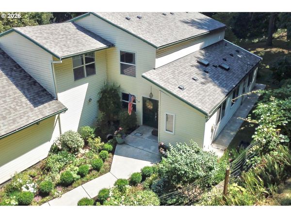 16832 S STONE HILL DR, Molalla, OR 97038