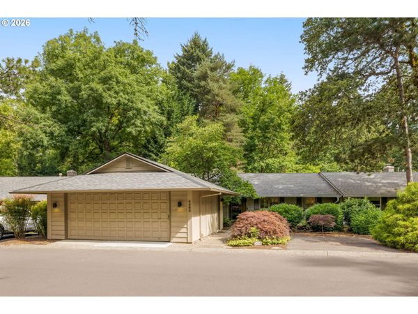 4363 WOODSIDE CIR, Lake Oswego, OR 97035