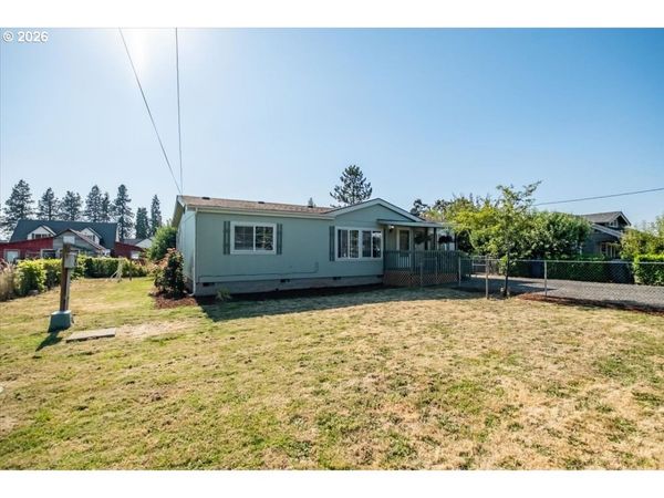 6647 QUARRY RD, Silverton, OR 97381