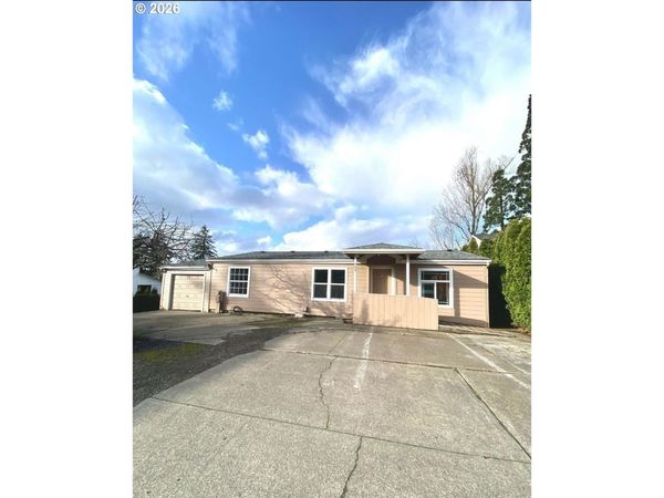 799 HARDCASTLE AVE, Woodburn, OR 97071