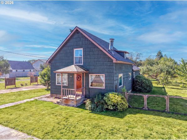 320 E BLAKELY AVE, Brownsville, OR 97327