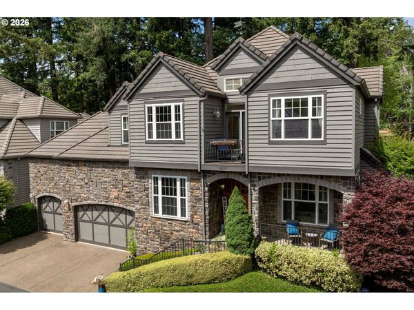 2613 BEACON HILL DR, West Linn, OR 97068