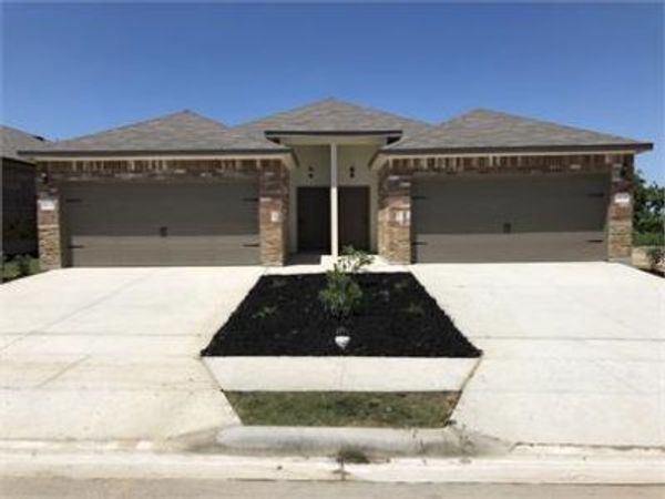 414 Jack Rabbit LN, Unit A, Buda, TX 78610