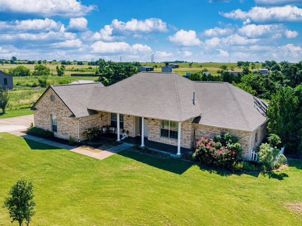 4900 Gate Dancer LN, Pflugerville, TX 78660