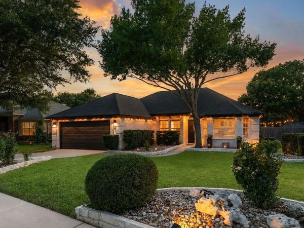 2621 Goldfinch DR, Cedar Park, TX 78613