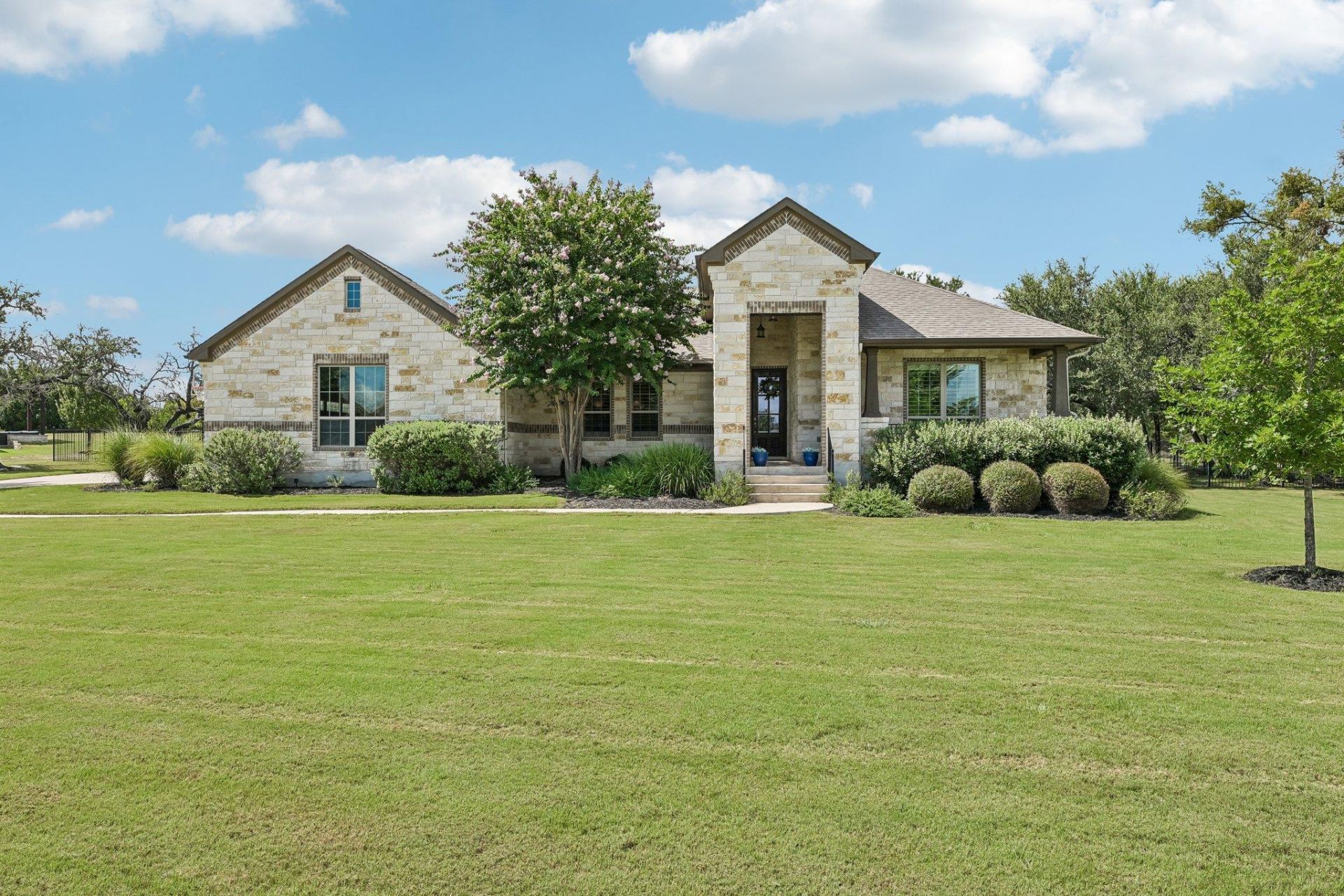 1016 Telling Wind, Liberty Hill, TX 78642 Main Photo