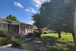1818 Faraway Drive photo 4