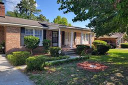 1818 Faraway Drive photo 4