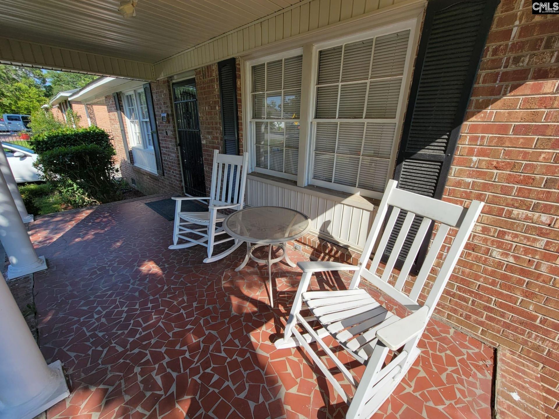 1818 Faraway Drive Photo 4