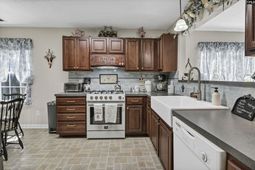 153 Eagle Park Drive  photo 4