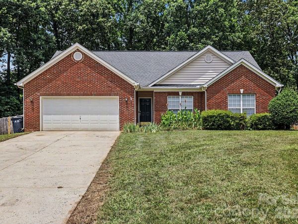 2922 Tallard Lane , Charlotte, NC 28270