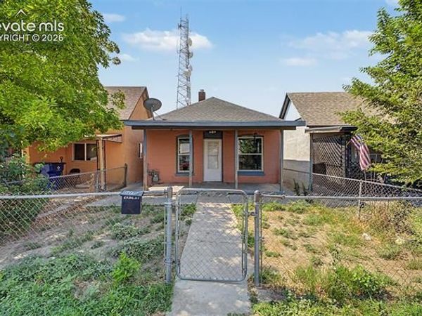608 E 10th Street, Pueblo, CO 81001