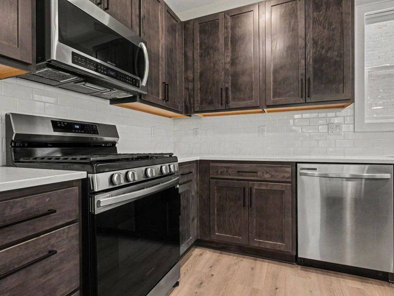 916 Oakwood Avenue , Columbus, OH 43206 Photo 13