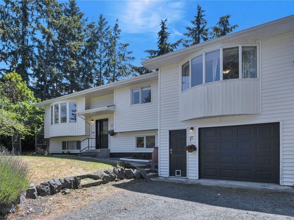7487 Forest Turn Way , Lantzville, BC V0R 2H0