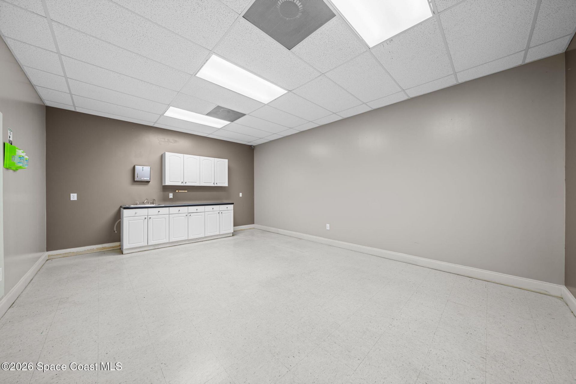 3135 Skyway Circle, Melbourne, FL 32934 Photo