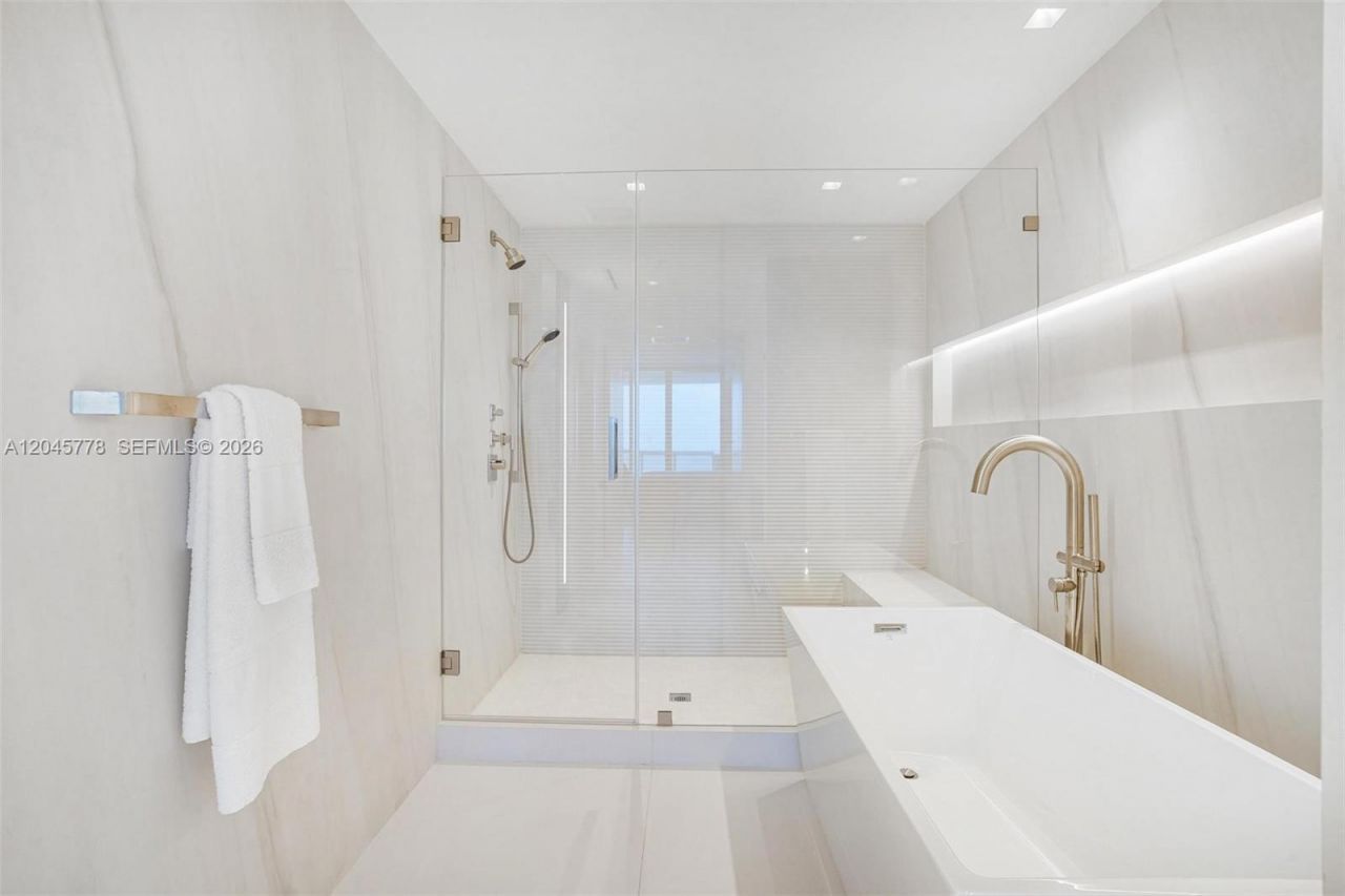 3801 Collins Ave, Unit 1503, Miami Beach, FL 33140 Photo
