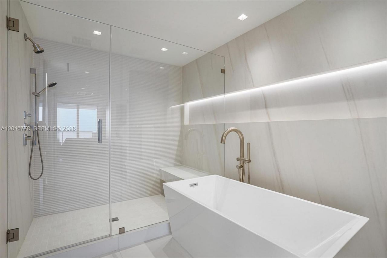 3801 Collins Ave, Unit 1503, Miami Beach, FL 33140 Photo