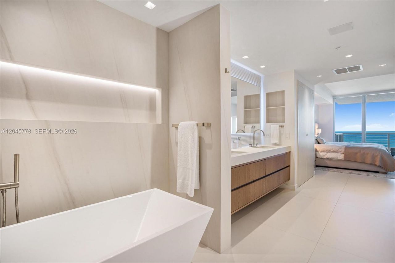 3801 Collins Ave, Unit 1503, Miami Beach, FL 33140 Photo