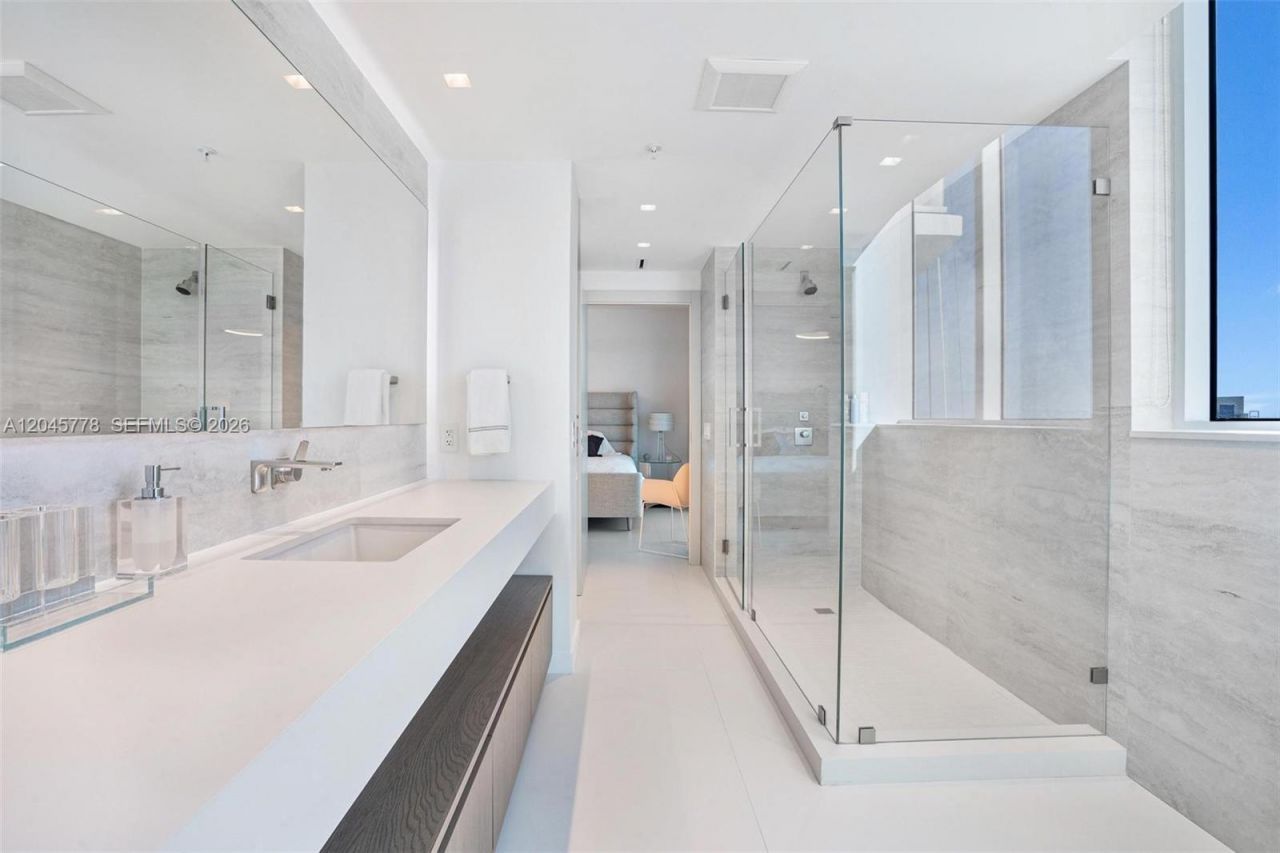 3801 Collins Ave, Unit 1503, Miami Beach, FL 33140 Photo