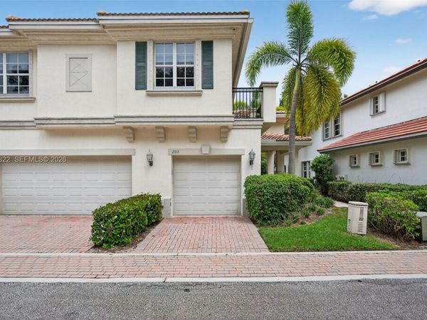 203 Evergrene Pkwy , Palm Beach Gardens, FL 33410