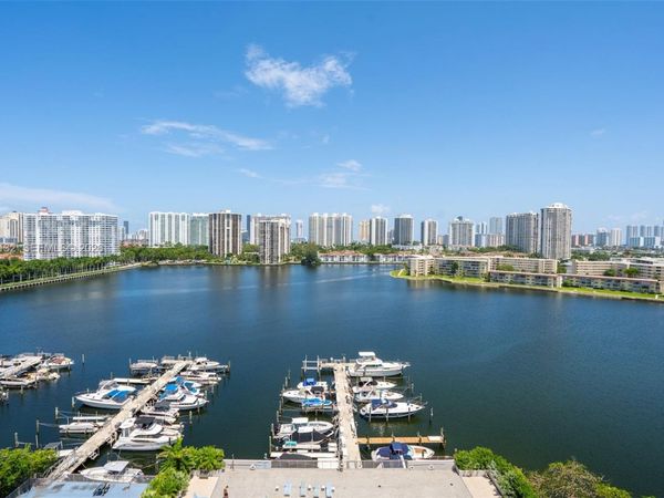 18041 Biscayne Blvd , Unit 1404, Aventura, FL 33160
