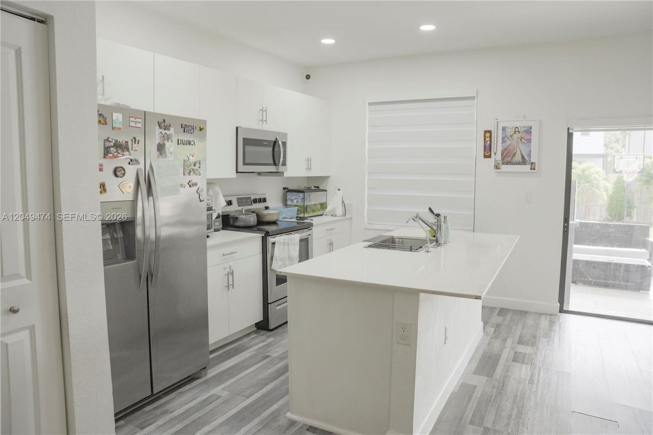 25540 SW 108th Ct , Homestead, FL 33032 Photo