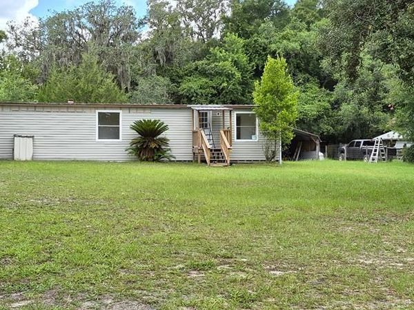 17416 NW 89th Ter, Fanning Springs, FL 32693
