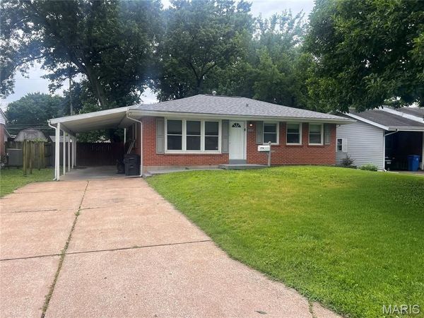 740 Crowder Drive , Florissant, MO 63031