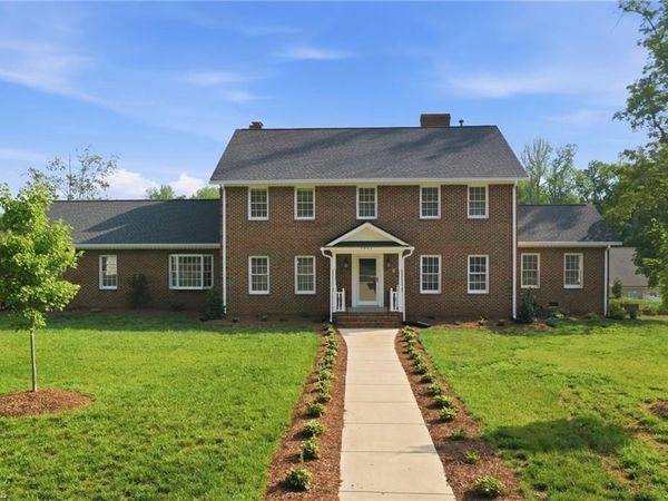 1041 Stowe Street , Burlington, NC 27215